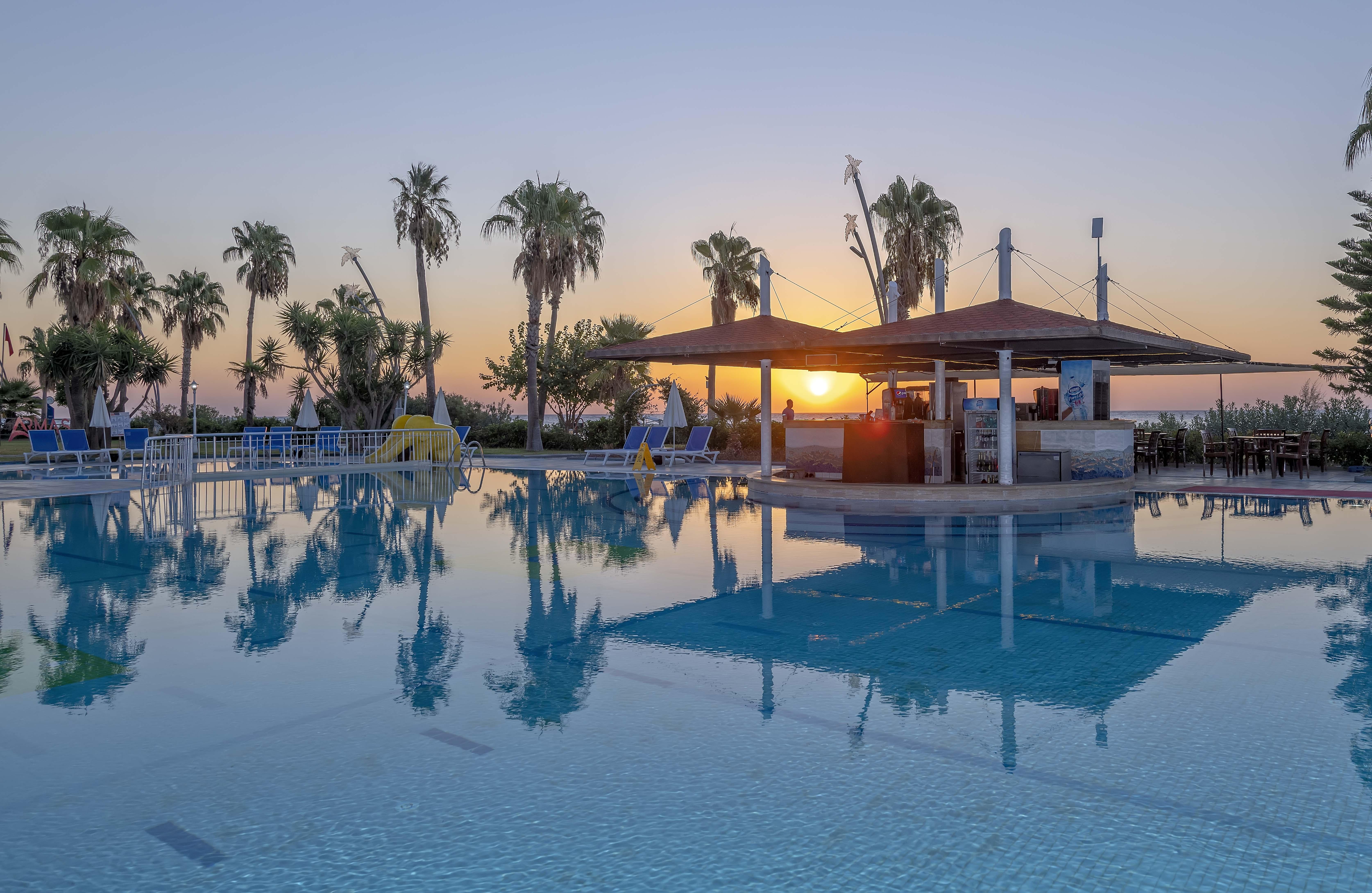 Labada Beach Hotel Чамьюва Экстерьер фото
