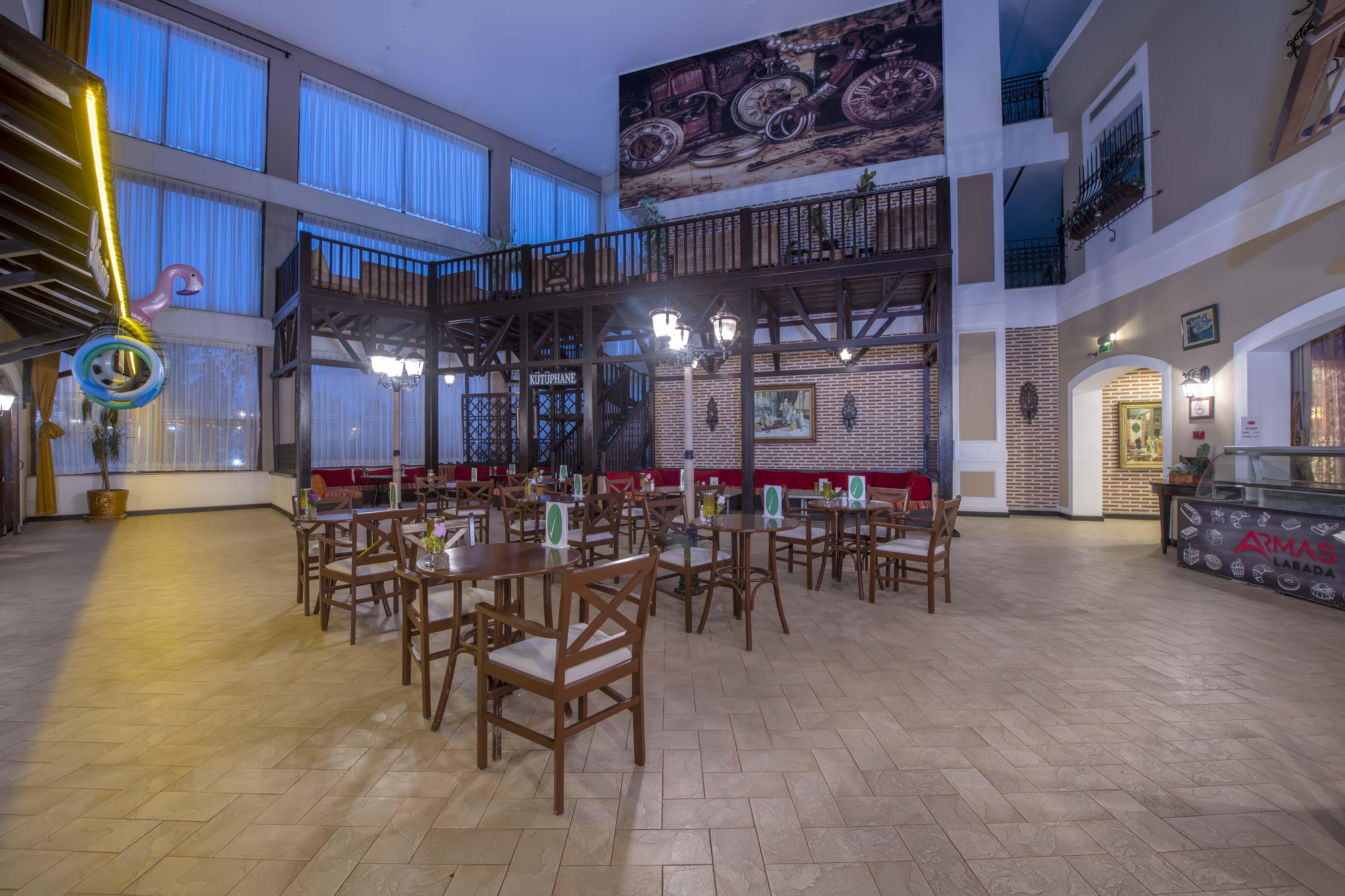 Labada Beach Hotel Чамьюва Экстерьер фото